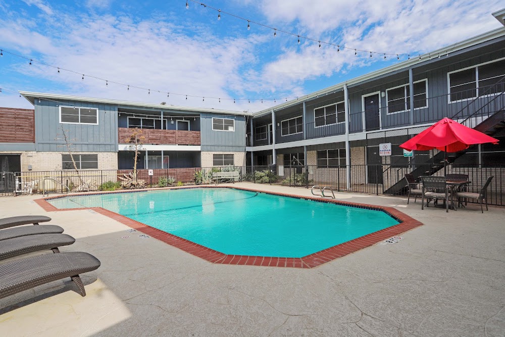 Sunset Heights Apartments