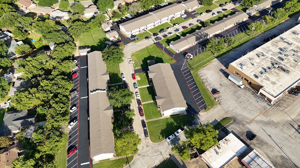 North Hills Crest Apartments