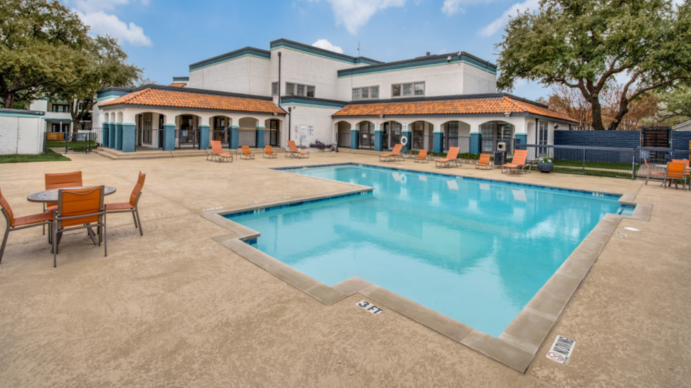 Mateo Apartment Homes