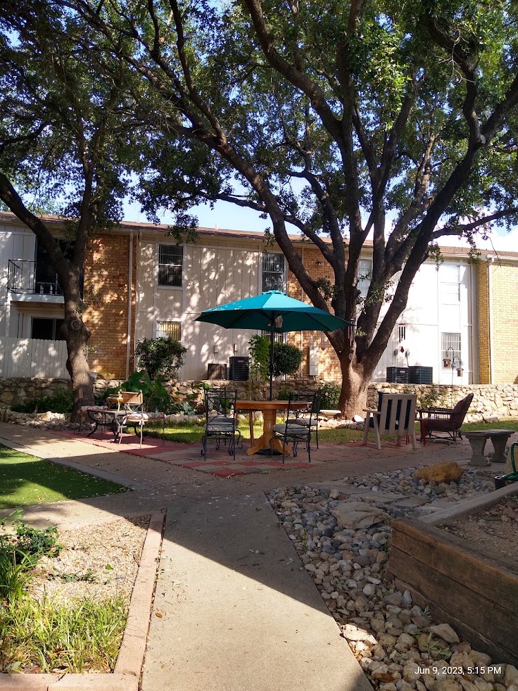Aden Crest Apartments